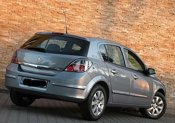 Opel Astra cena 15900 przebieg: 180300, rok produkcji 2009 z Raszków małe 497